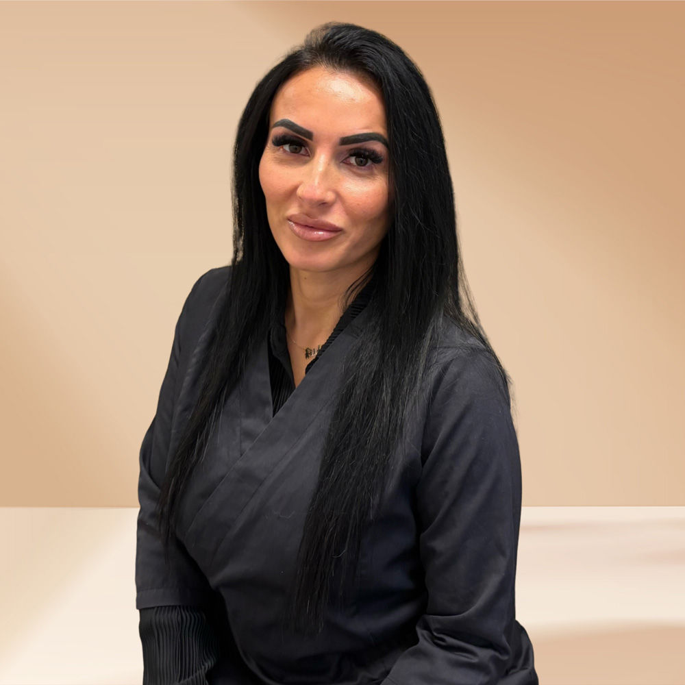 Maru-Kosmetik-Team-Emy